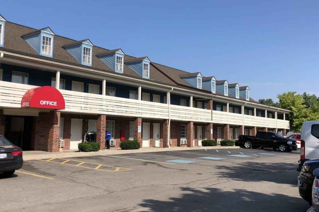 Econo Hotel